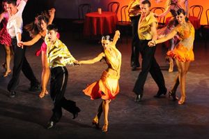 CJ Lilit, Sasha Veronika, Lenny Alla, Paul Anya, Tony Shneshana, Jonathan Tessa in Gu Photo